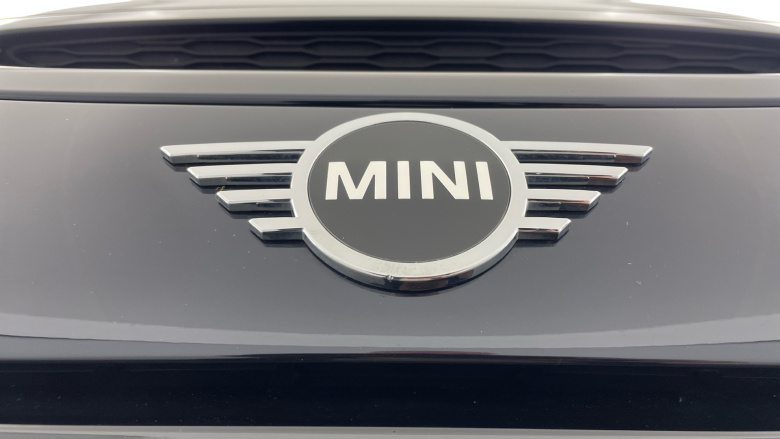 MINI Hatchback 2.0 Cooper S Exclusive 3dr Auto Petrol Hatchback